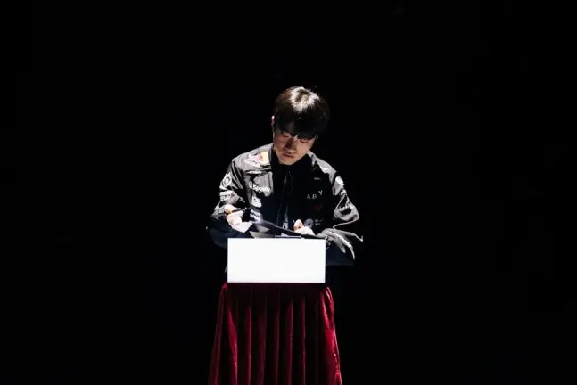 T1：Keria续约时间与Oner相近，因为他是Keria才续约
